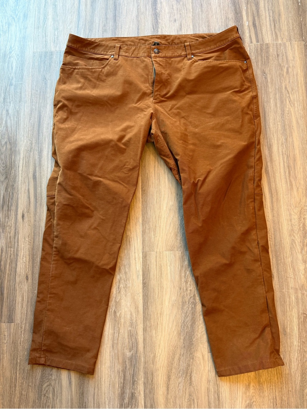 Men’s 44x32 abc slimfit ultitech lululemon pants